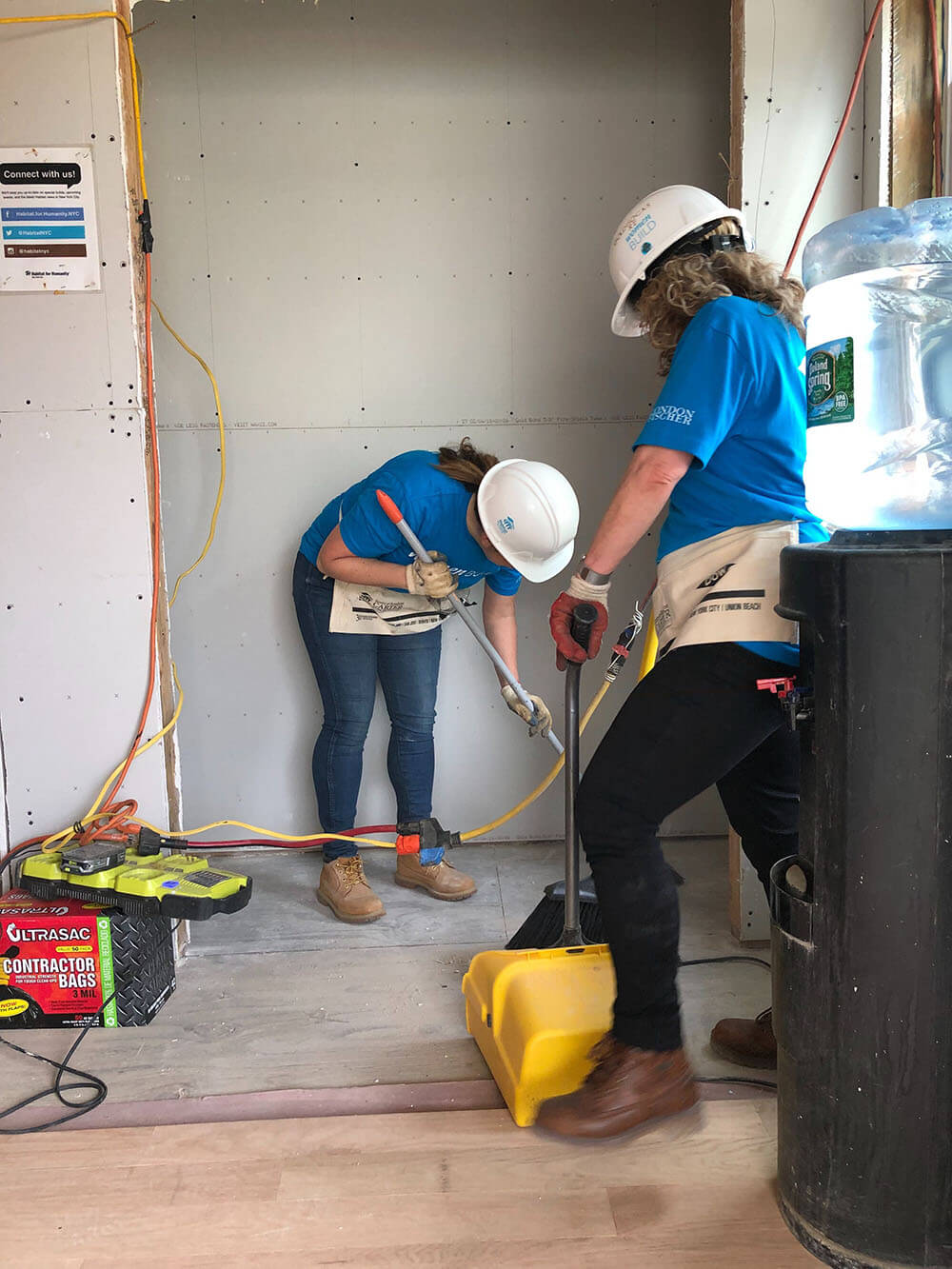 /images/general/London-Fischer-Women-Build-3-2019-06-05.jpg