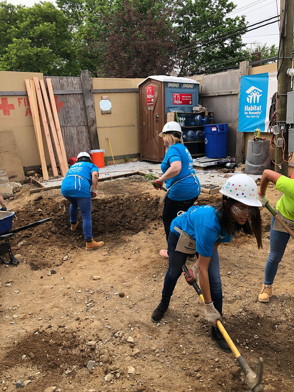 /images/general/London-Fischer-Women-Build-6-2019-06-05.jpg